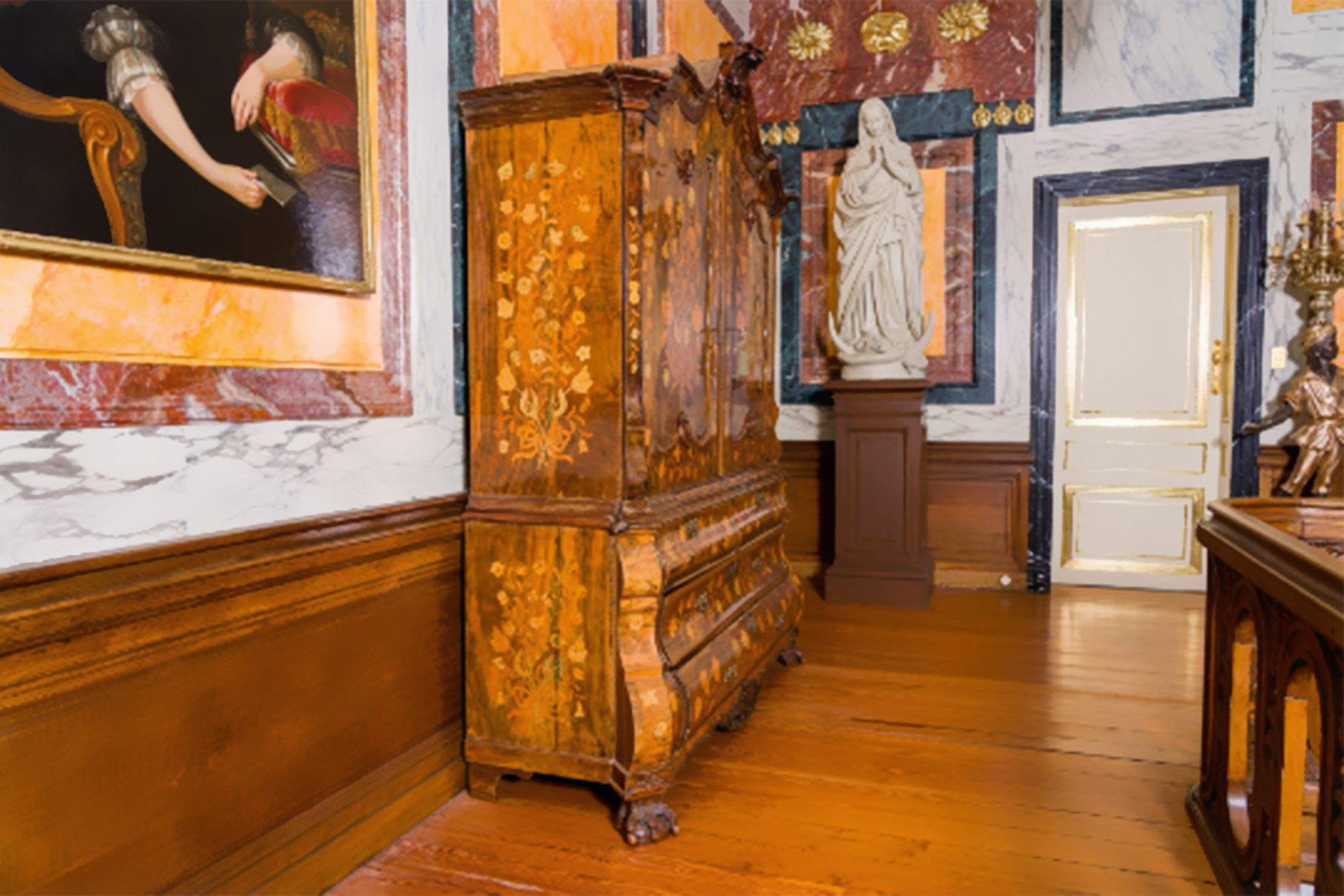 Dutch bombe two doors cabinet with floral marquetry, ca. 1750thumbnail